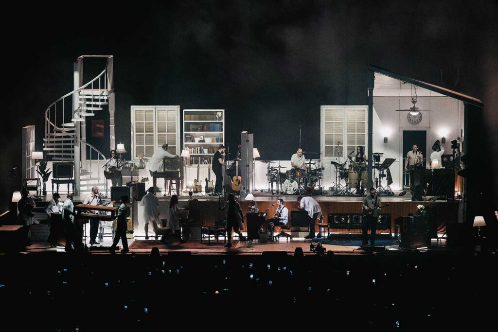 The 1975 al forum di milano 